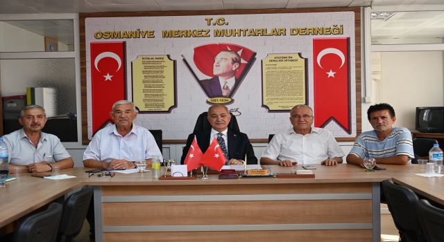 Adana'daki yayla evinden Osmaniye'ye gelen iş adamı Kadir Kara, Mahalle Muhtarlarıyla bir araya geldi