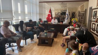 Dereceye giren okçular Başkan Tarhan'ı ziyaret ettiler