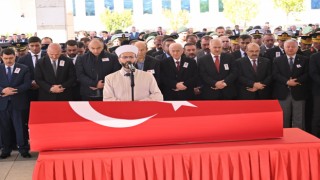 Hemşehrimiz Devlet Bahçeli şehit polis Hızır Bekir Baybörü'nün cenaze törenine katıldı