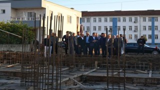 Osmaniye Valisi Yılmaz, Aşık Feymani Kültür Evi inşaatında incelemelerde bulundu