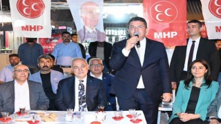 İş adamı Kadir Kara, MHP seçmen iletişim merkezini ziyaret etti